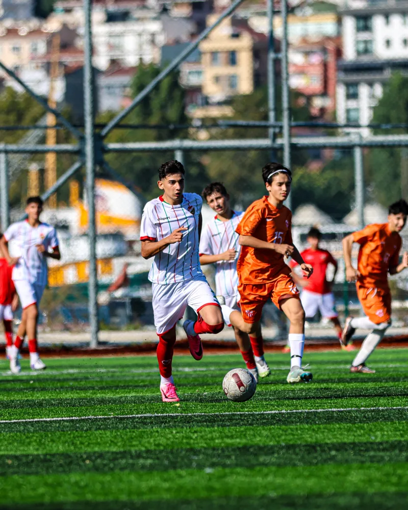 Gelişim Ligleri U-16  Eroğluspor:0 Beylerbeyi: 3
